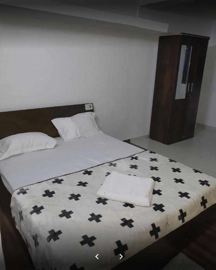 Kings Villa 3 Bhk ロナバラ エクステリア 写真